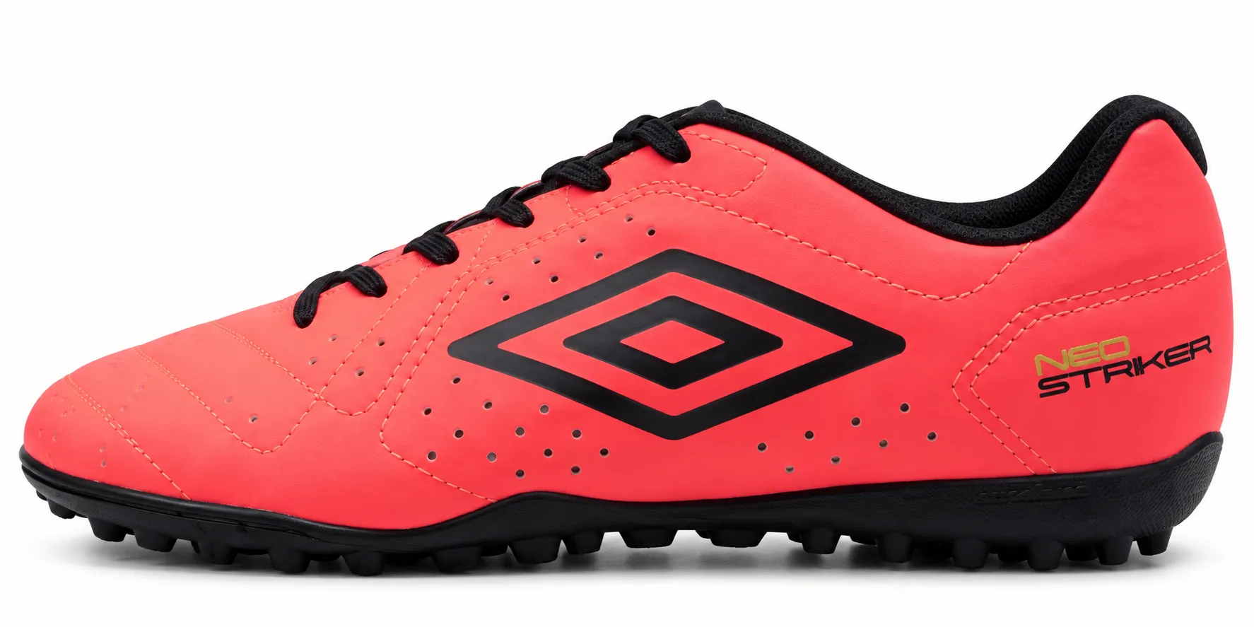 Chuteira society umbro Neo Striker